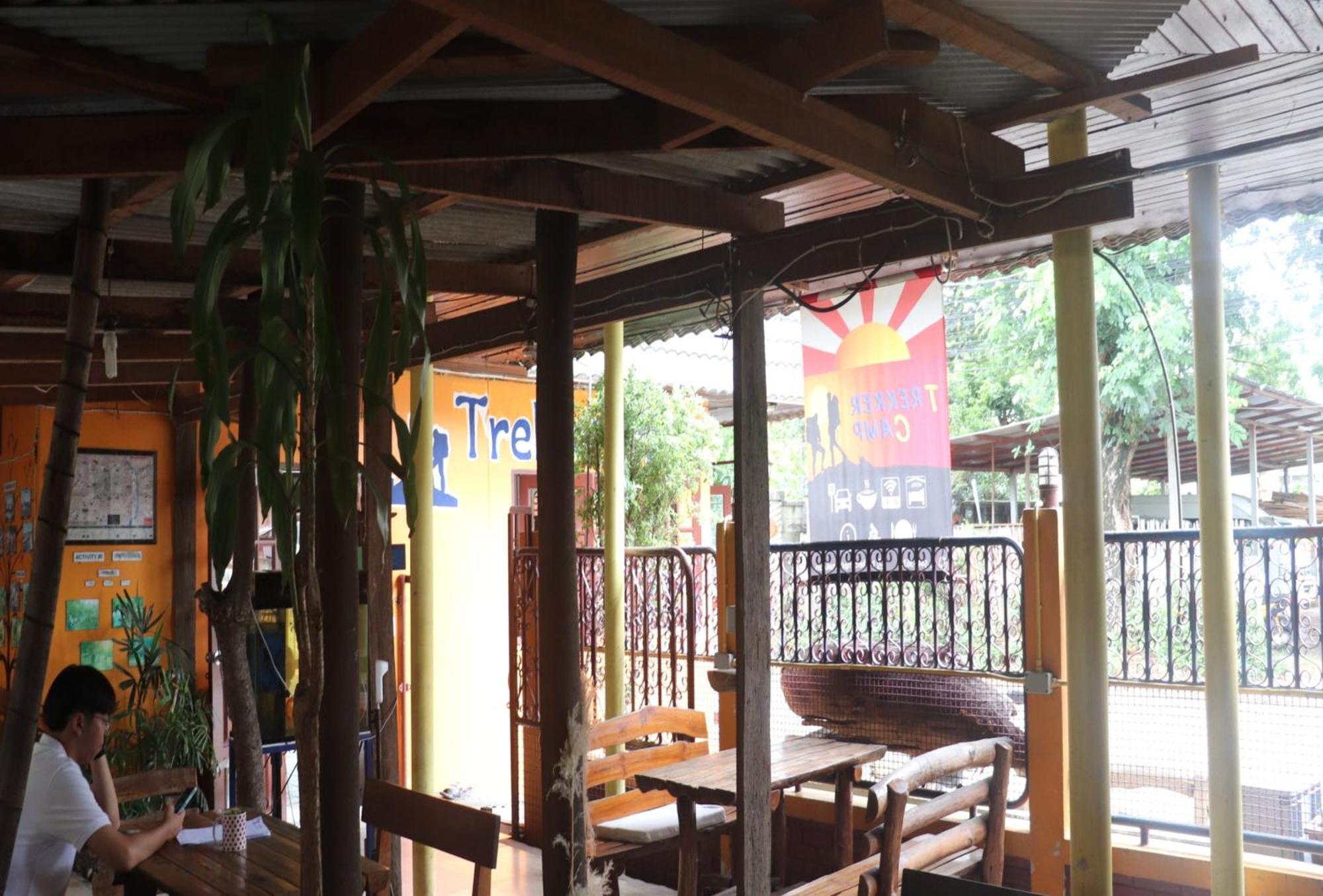 Hotel Trekker Camp Chiang Mai Exterior foto